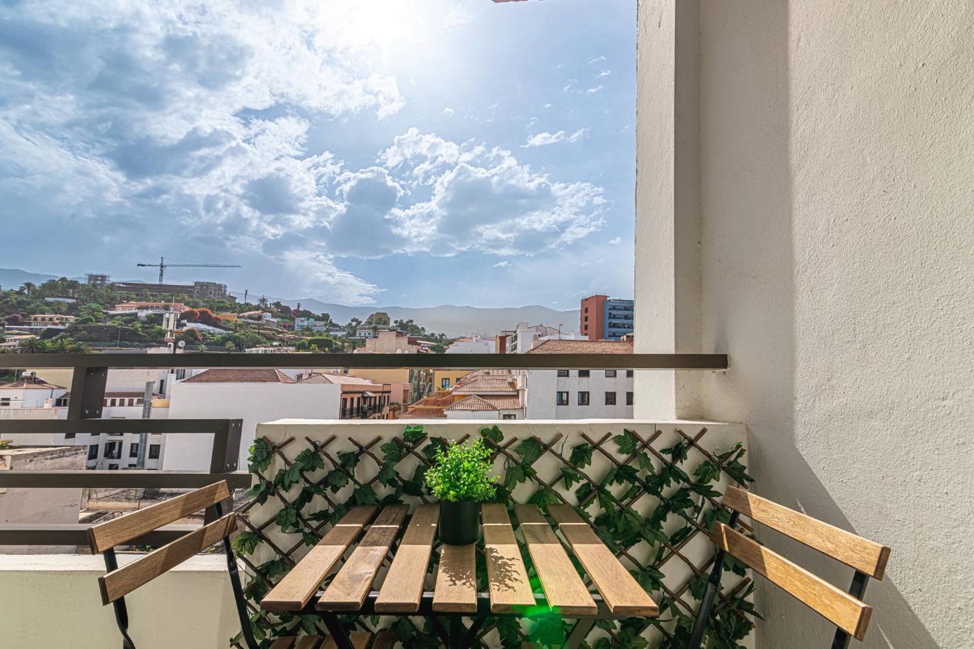 Apartamento En Puerto De La Cruz Con Vistas A La Ciudad By Alterhome Exterior photo