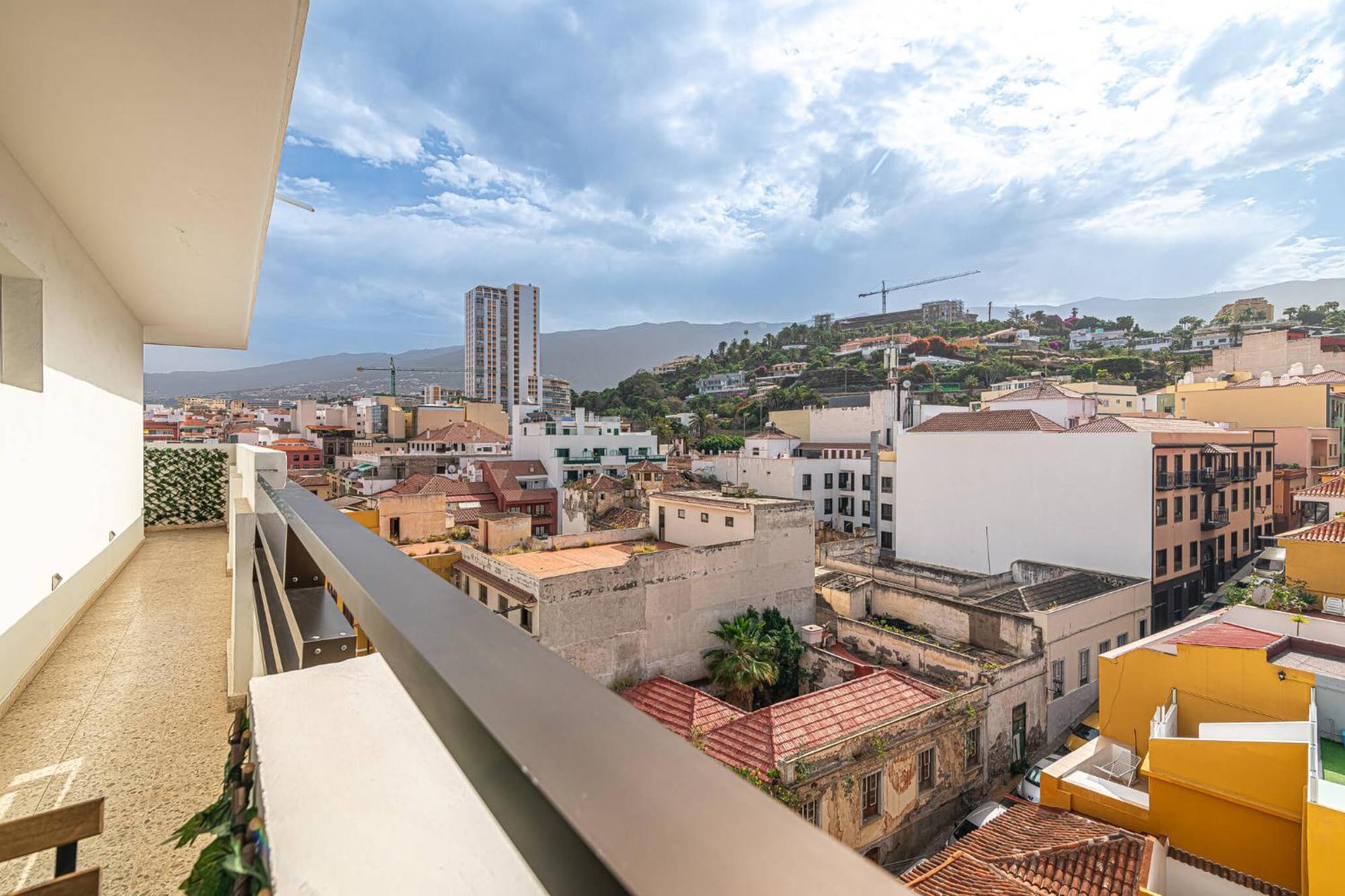 Apartamento En Puerto De La Cruz Con Vistas A La Ciudad By Alterhome Exterior photo